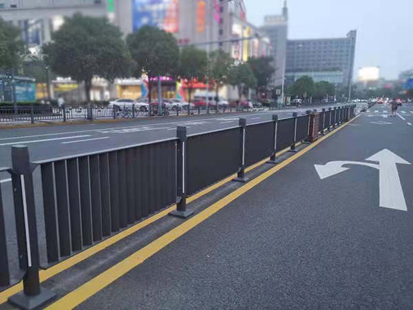 道路護(hù)欄